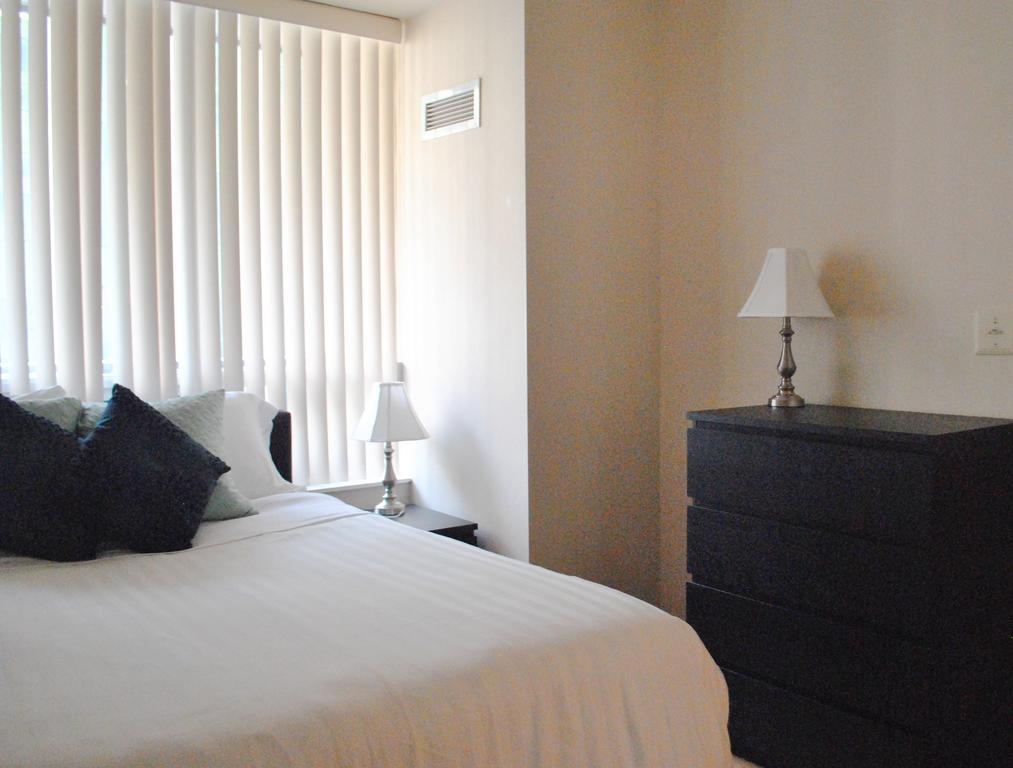 Livingsuites Toronto - 20 Blue Jays Way 외부 사진