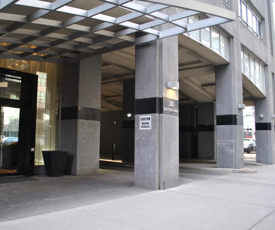 Livingsuites Toronto - 20 Blue Jays Way 외부 사진